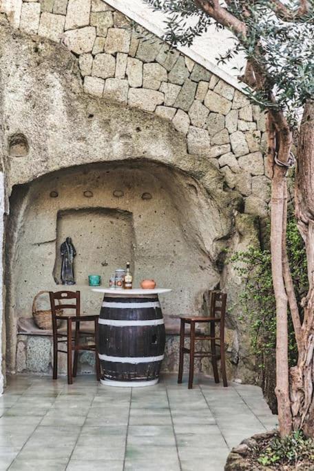 Appartamento In Pietra Di Tufo Verde Ischitana, Forio Forio di Ischia Eksteriør bilde